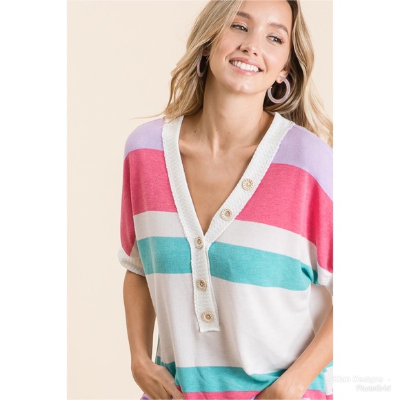 💖LAST 1! Super Soft Knit Multi Stripe V Neck Top! - Picture 4 of 8